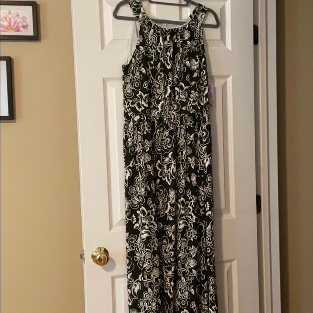 Meri Skye maxi dress NWT